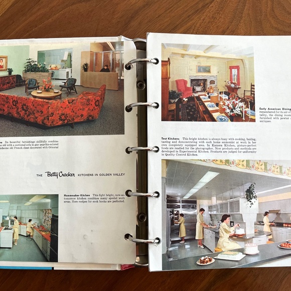 Betty Crocker's New Picture Cook Book 1st Ed 1961 Cookbook Binder Hardcover - Picture 11 of 14